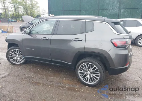 2022 Jeep Compass Limited 4X4 from USA, damaged, VIN 3C4NJDCB7NT141939